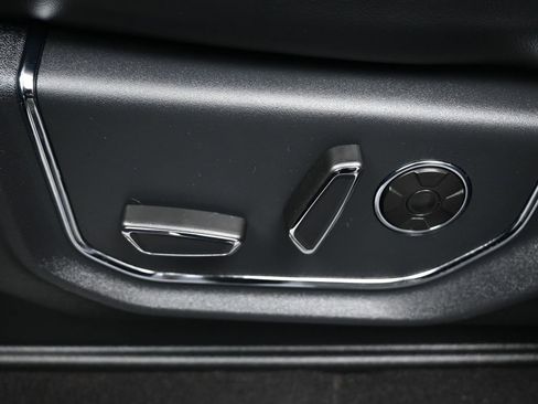 Used 2024 Ford Expedition Platinum image 22