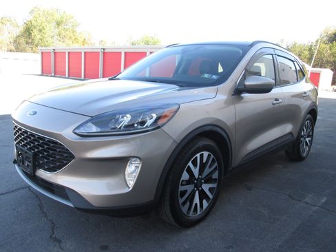 Used 2020 Ford Escape SEL image 32