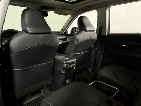 Certified 2026 Toyota Grand Highlander Limited image 24
