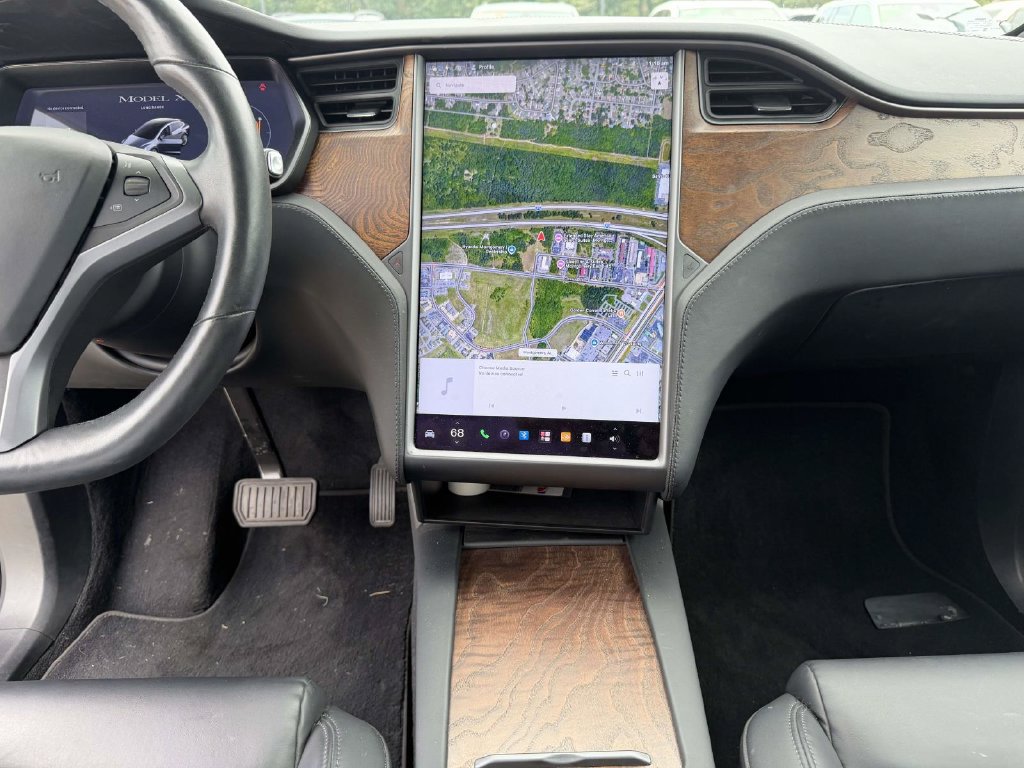 Used 2020 Tesla Model X Long Range AWD/4WD image 26