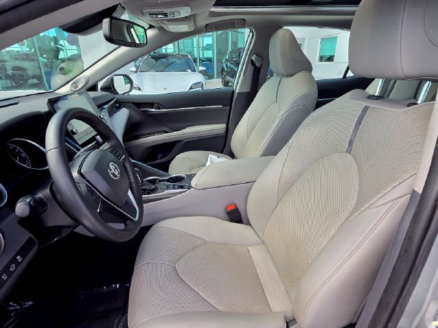 Used 2022 Toyota Camry XLE FWD image 21