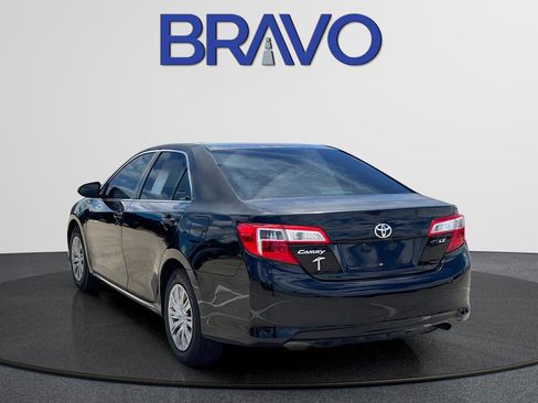 Used 2013 Toyota Camry LE FWD image 4