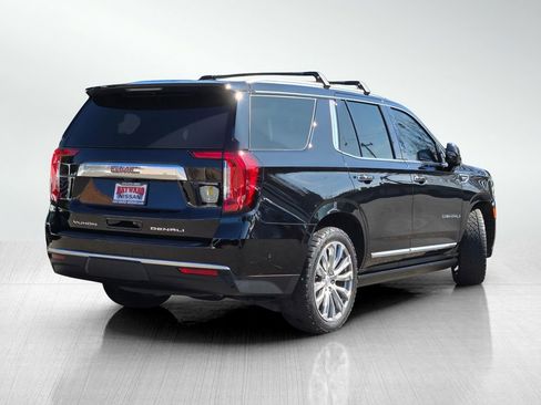 Used 2023 GMC Yukon Denali w/ Denali Reserve Package image 4