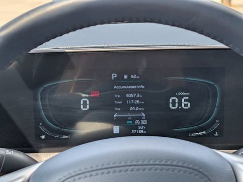 Used 2023 Kia Telluride EX w/ EX Captain's Chair Package FWD image 21