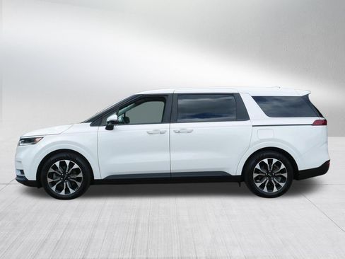 Certified 2023 Kia Carnival EX FWD image 4