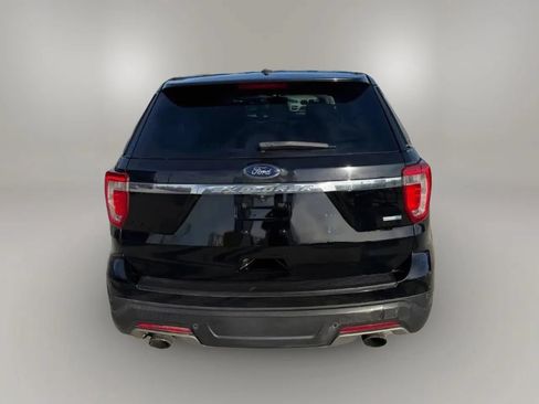 Used 2018 Ford Explorer XLT AWD/4WD image 17