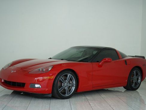 Used 2009 Chevrolet Corvette Coupe w/ Preferred Equipment Group RWD image 3