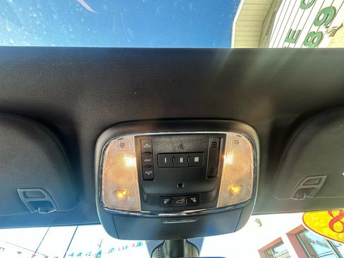 Used 2018 Jeep Grand Cherokee Limited image 19