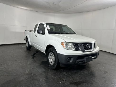 Used 2019 Nissan Frontier S image 3