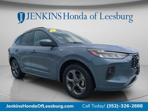Used 2023 Ford Escape ST-Line Select w/ Tech Pack #2 AWD/4WD image 1