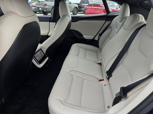 Used 2021 Tesla Model S Plaid image 22