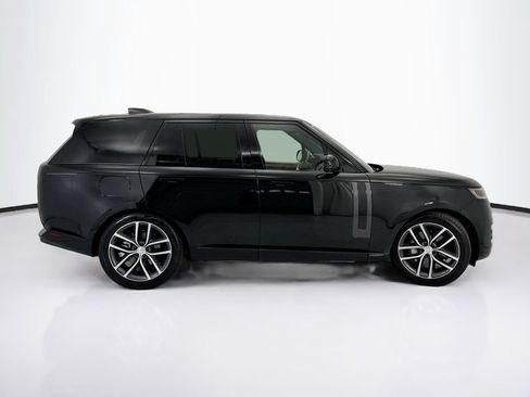 Certified 2025 Land Rover Range Rover SE AWD/4WD image 4