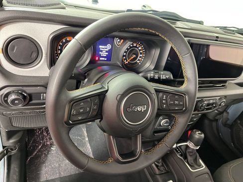 Used 2024 Jeep Wrangler Sport S image 25