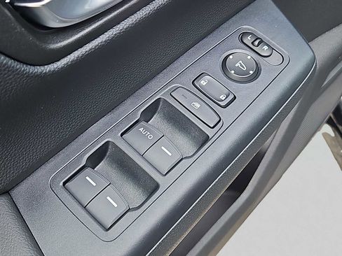 Certified 2025 Honda CR-V LX image 21