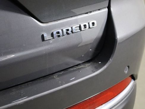 Used 2023 Jeep Grand Cherokee Laredo image 40