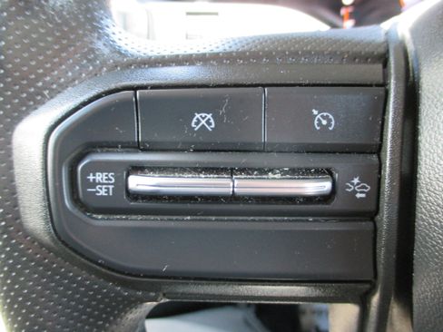 Used 2023 Chevrolet Colorado W/T w/ WT Convenience Package image 19