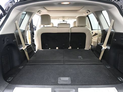 Used 2020 INFINITI QX60 Luxe w/ Sensory Package AWD/4WD image 16