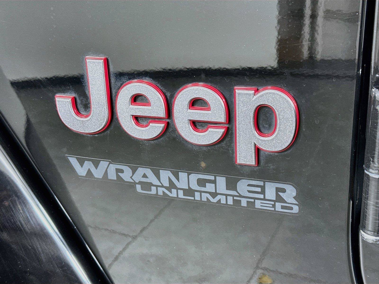 Used 2018 Jeep Wrangler Unlimited Rubicon w/ Dual Top Group AWD/4WD image 14