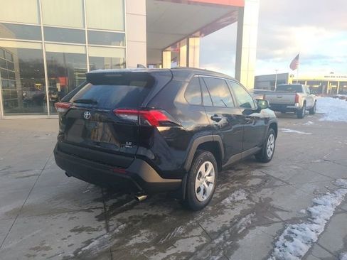 Used 2019 Toyota RAV4 LE w/ All Weather Liner Package image 7