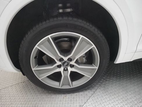 Used 2019 Audi Q5 Prestige AWD/4WD image 27