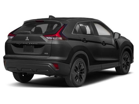 Used 2023 Mitsubishi Eclipse Cross LE AWD/4WD image 3
