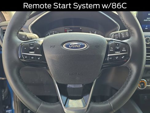Used 2022 Ford Escape SE w/ Cold Weather Package AWD/4WD image 12