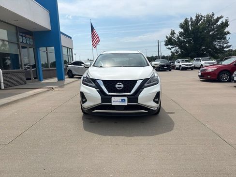 Used 2019 Nissan Murano SL AWD/4WD image 2