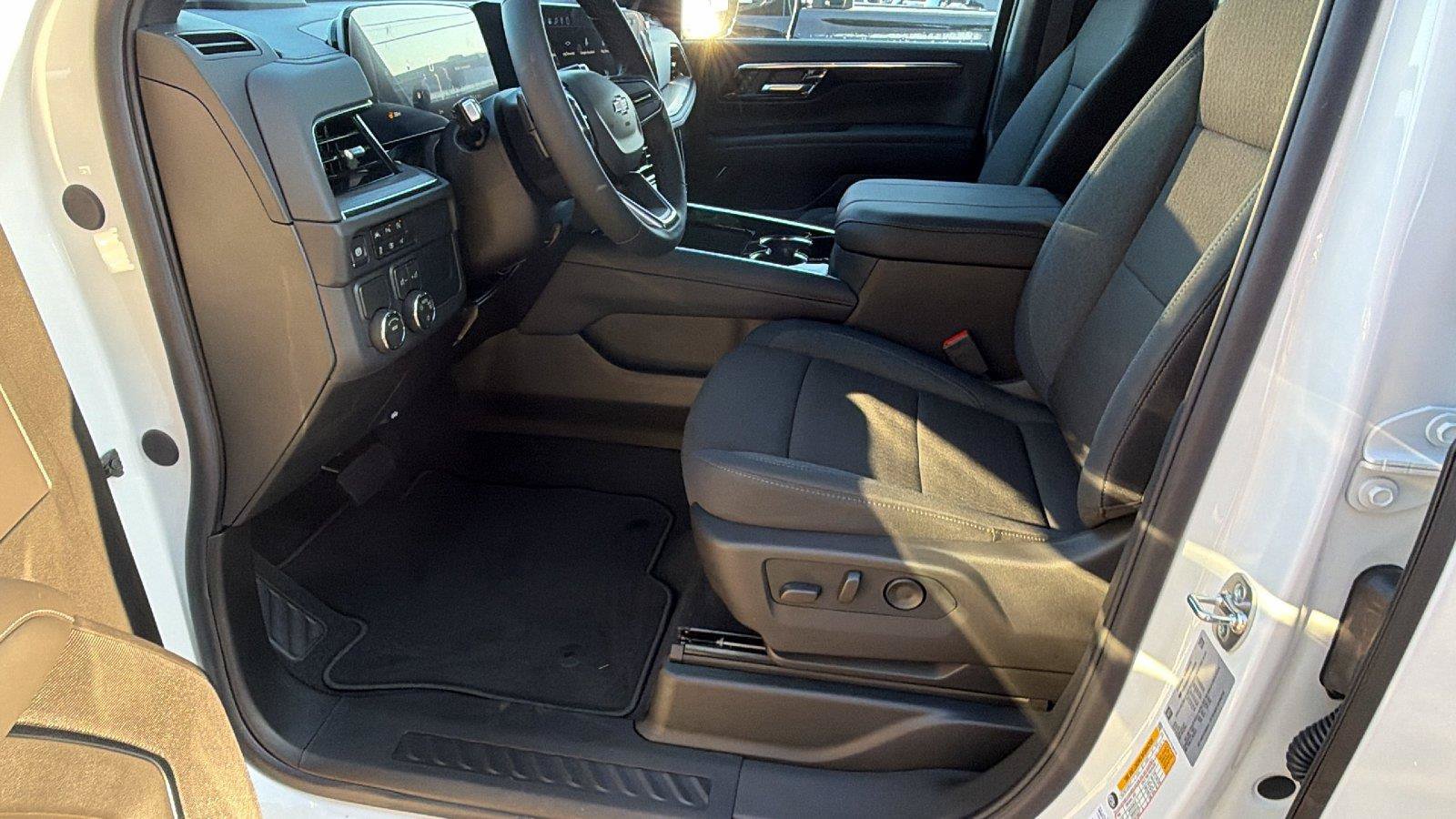 New 2026 Chevrolet Suburban LS RWD image 14