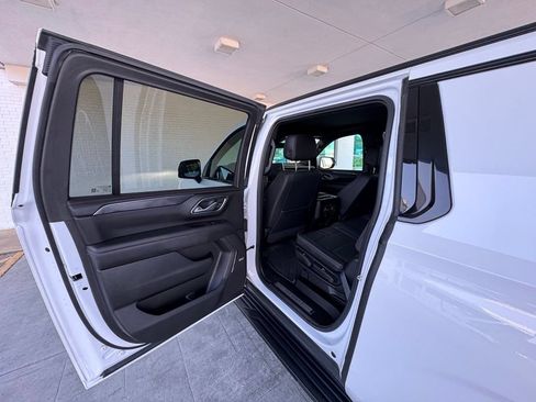 Used 2024 Chevrolet Suburban RST w/ Luxury Package AWD/4WD image 19