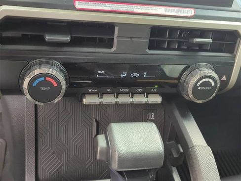 Certified 2025 Toyota Tacoma SR AWD/4WD image 19