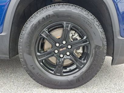 Used 2023 GMC Acadia AT4