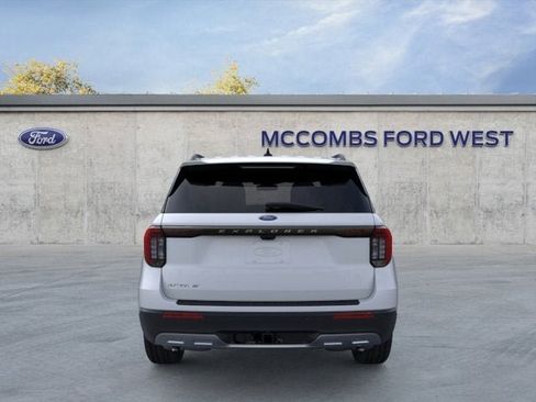 New 2026 Ford Explorer Active w/ Active Comfort Package RWD image 7