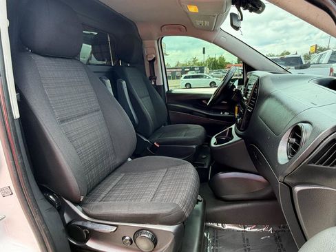 Used 2016 Mercedes-Benz Metris image 17