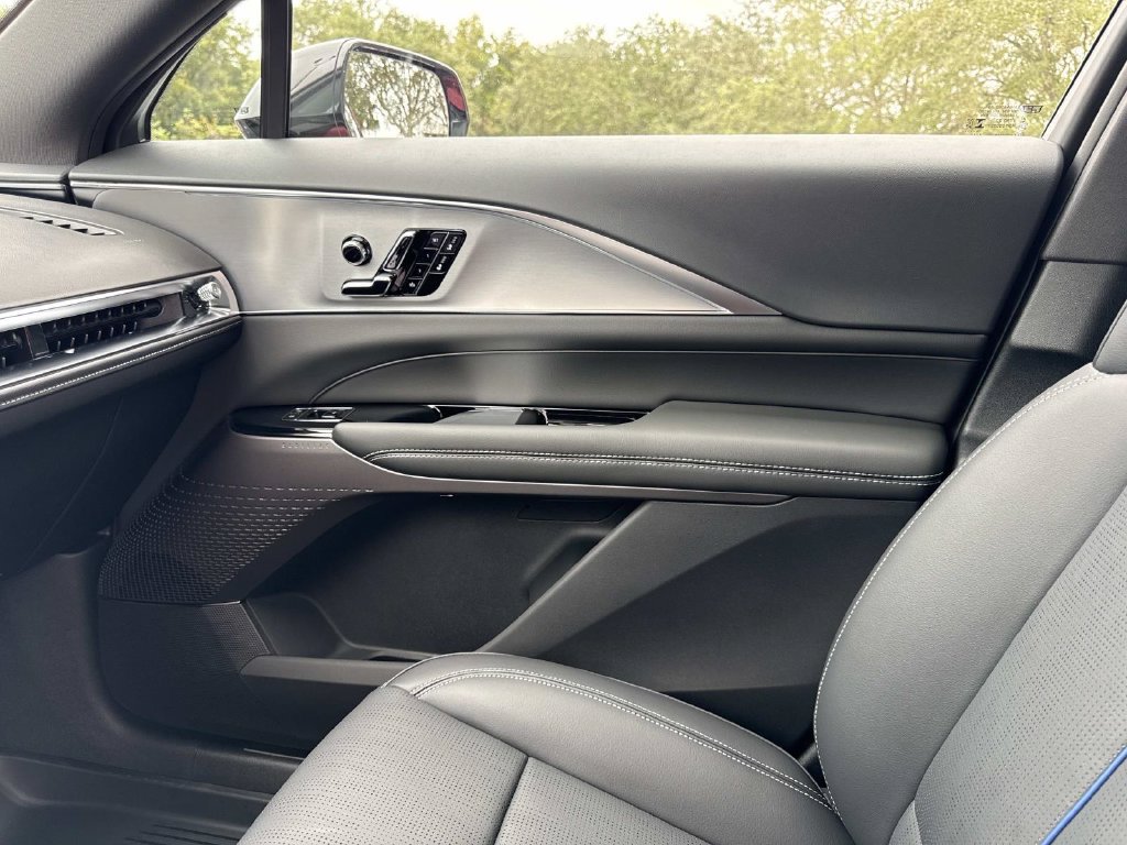 New 2027 Cadillac Lyriq Sport RWD image 22