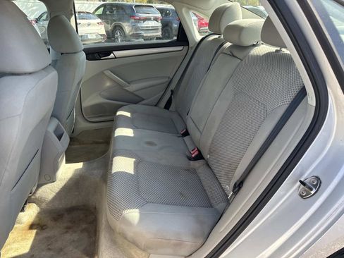 Used 2012 Volkswagen Passat 2.5 S image 22