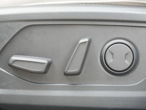 Used 2023 Hyundai Tucson Limited w/ Cargo Package AWD/4WD image 12