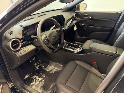 New 2026 Chevrolet Trax RS w/ Sunroof Package image 8