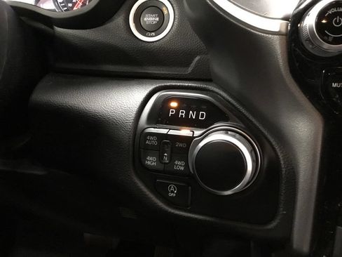 Used 2023 RAM 1500 Big Horn AWD/4WD image 32