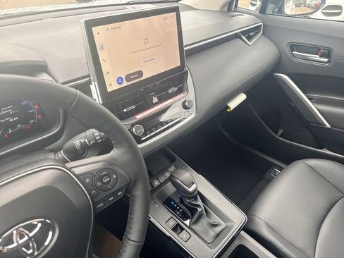New 2026 Toyota Corolla Cross XLE image 21