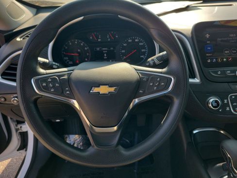 Used 2024 Chevrolet Malibu LT FWD image 19