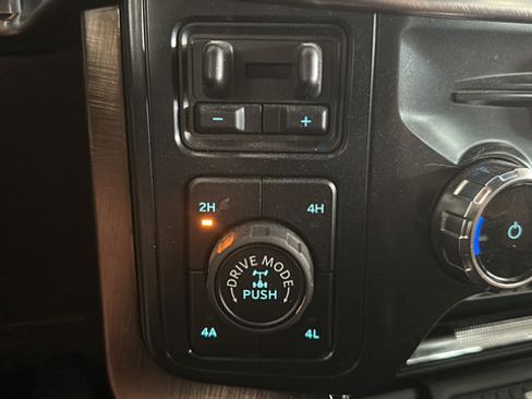Used 2025 Ford F150 King Ranch AWD/4WD image 28