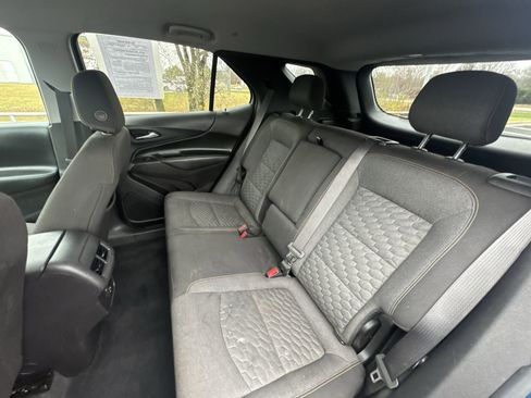 Used 2021 Chevrolet Equinox LT image 22
