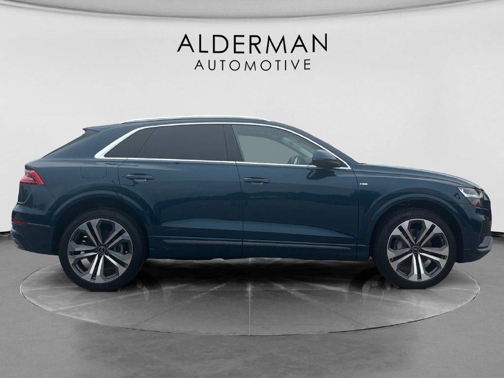 Used 2022 Audi Q8 Premium Plus w/ Premium Plus Package AWD/4WD image 6