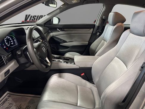 Used 2018 Honda Accord Hybrid image 9