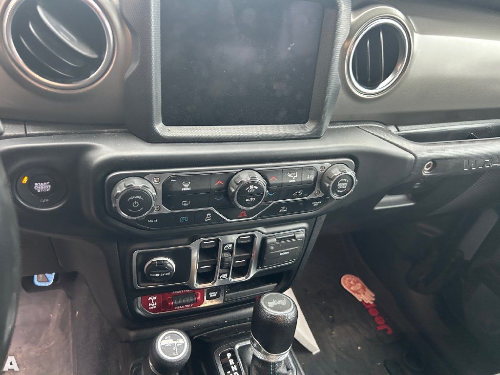 Used 2022 Jeep Wrangler Unlimited Rubicon 4xe AWD/4WD image 6