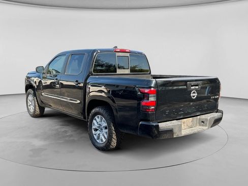 Used 2022 Nissan Frontier SV AWD/4WD image 5