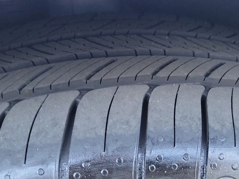 Certified 2026 Genesis GV70 2.5T image 24