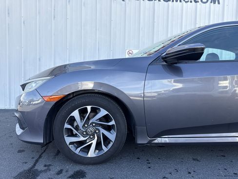 Used 2017 Honda Civic EX image 4