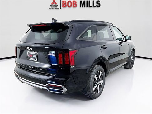 Used 2022 Kia Sorento S image 7