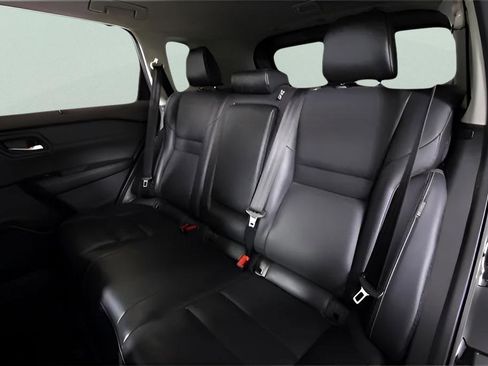 Used 2023 Nissan Rogue SL w/ SL Premium Package image 23